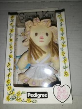 POUPEE  CHIFFON SARAH KAY VALENTINE  PAR PEDIGREE TOYS NEUF EN BOITE