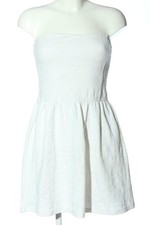 BERSHKA Robe épaules nues