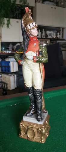 Ancienne figurine - ancienne, en
