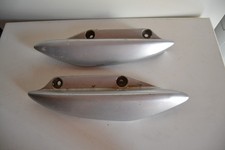 Paire de poignees passager scooter 125 burgman suzuki