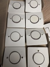  Poussoir lumineux NEPTUNE 2  BLANC à griffes - Livrer Sans Lampe Legrand 80506