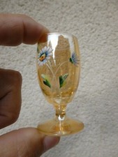 PETIT  VERRE  ÉMAILLÉ  A