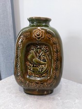 Ancien vase en céramique