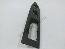 COMMANDE LEVE-VITRE AVANT