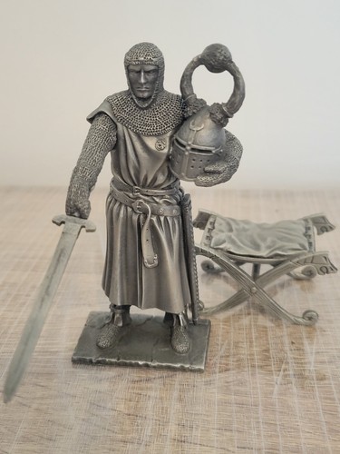 Etains graal figurine de - figurine,