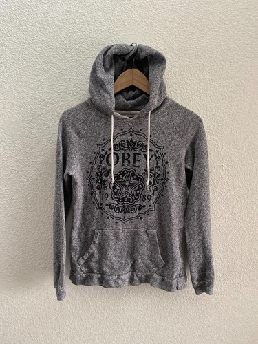 Vtg obey propaganda pullover - obey,