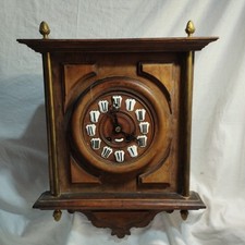 ancienne pendule murale en bois laiton et cartouches émaillés sonnerie gong