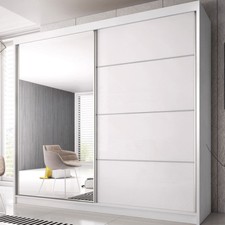 Armoire à portes coulissantes