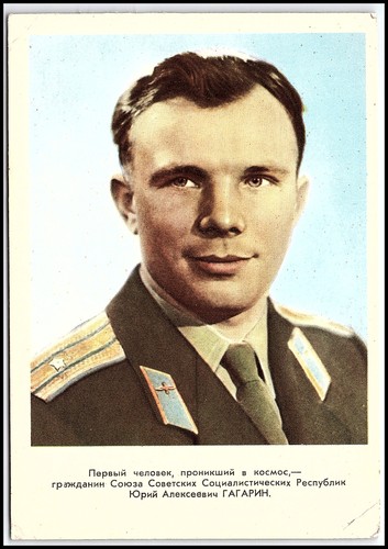 1961 youri gagarine portrait - youri,