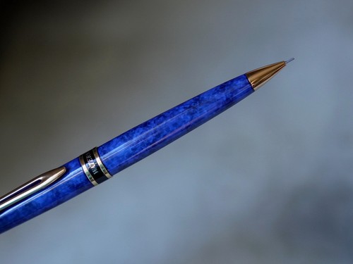 Magnifique stylo porte - stylo, porte-mines