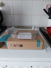 Vends Plat carré neuf 1,9 l
