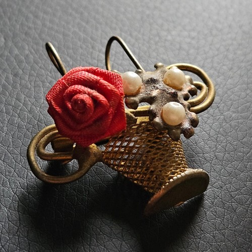 Broche kitch bouquet fleurs - bouquet,