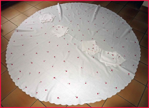 Nappe ronde blanche fleurs - blanche, à