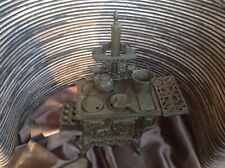 Miniature poêle, cuisinière en fonte de marque Crescent.