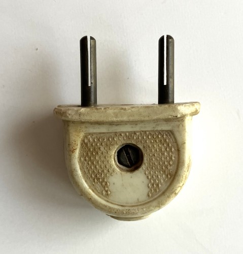Prise ancienne pour - ancienne, renovation
