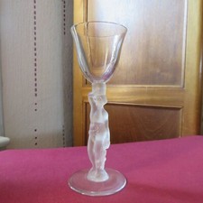 1 verres  à porto en cristal