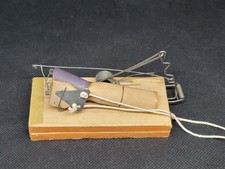 Ancien soufflet bruiteur