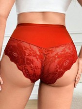 Slip grande taille en dentelle