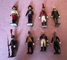 8 Soldats de Plomb CBG Mignot- Officiers et Soldats - Différentes Époques 