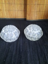 Paire de pique-fleurs 19 trous  10 cm de diametre