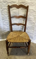 Ancienne Chaise de Nourrice ou d’allaitement Bois Massif et Paillage Vintage