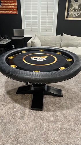Poker table player - 8,