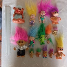 lot 15 figurines TROLL
