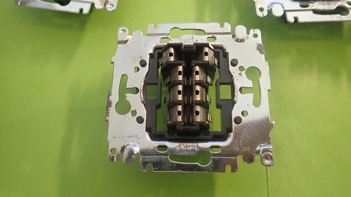 Arnould initia 69040 prise - -,