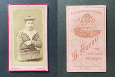 Hoyau, Cherbourg, Jeune homme