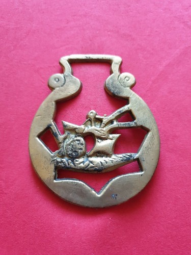 Cast horse brass with - brass,