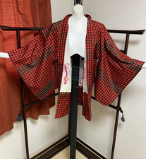 Kimono japonais Haori rouge noir motif à carreaux occasion Japon