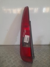 Feu arriere principal gauche