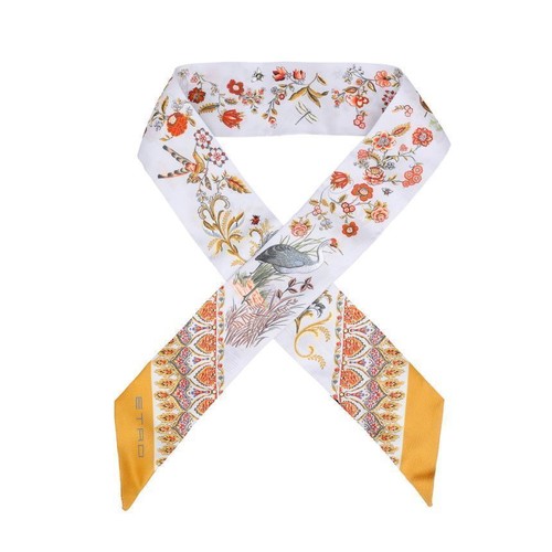 Etro flora and fauna motif - etro,