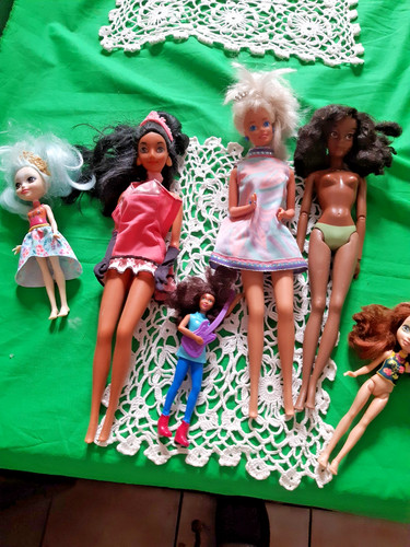 Lot poupées mannequin - 3,