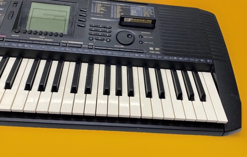 Yamaha electronic keyboard - electronic,