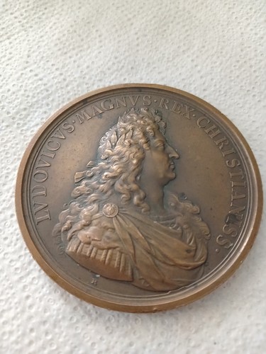 Médailles bronze louis - de,