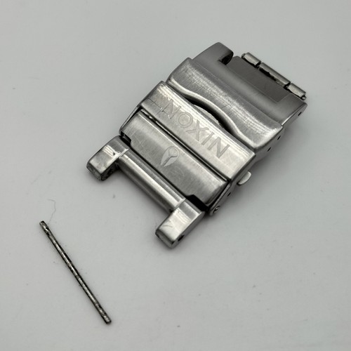 Montre homme nixon véritable - montre,
