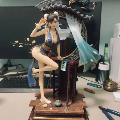 Grande figurine chun - 🎮,
