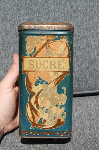 Ancienne boite tôle - boite,