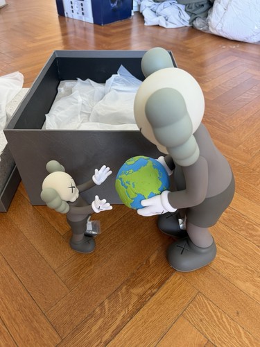 Kaws the promise brown 2022 - the,