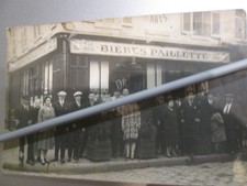 CPA PHOTO DE GROUPE 1928  CAFE