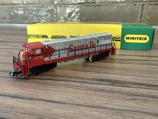 Locomotive Minitrix Santa Fe , 576 , excellent état .