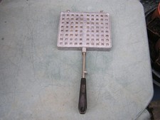 Ancien appareil à gaufres