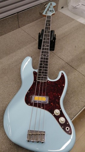 Fender mexico jazz bass - [fender,
