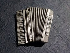 Accordéon presse papier