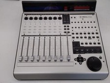 Mackie MCU Pro Extensible USB / Midi Contrôle Surface Argent (B-Rank) De Japon