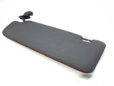 8P2857552 pare-soleil droit