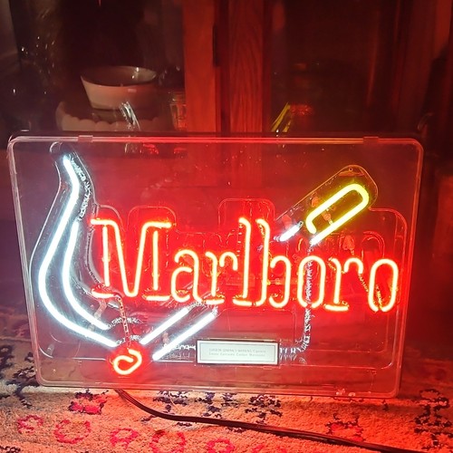 Marlboro neon lighted - marlboro,