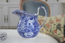 Rare crémier ou pichet Wedgwood en faïence fine (Blue and White) déb. XIXe,Roses