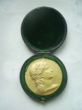 MEDAILLE EN VERMEIL SIGNEE D. DUPUIS 